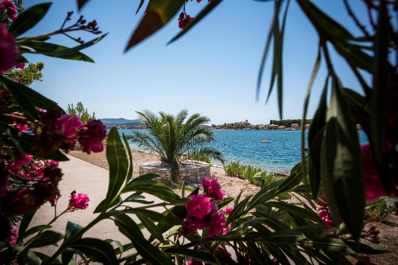 Villa Adriatica Brodarica  Luaran gambar